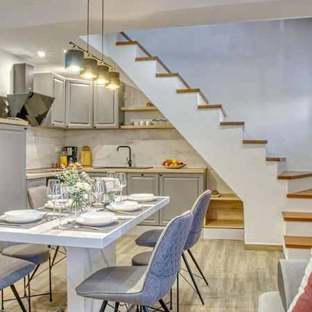 Su Casa - At Kastela Oldtown Apartment Ngoại thất bức ảnh