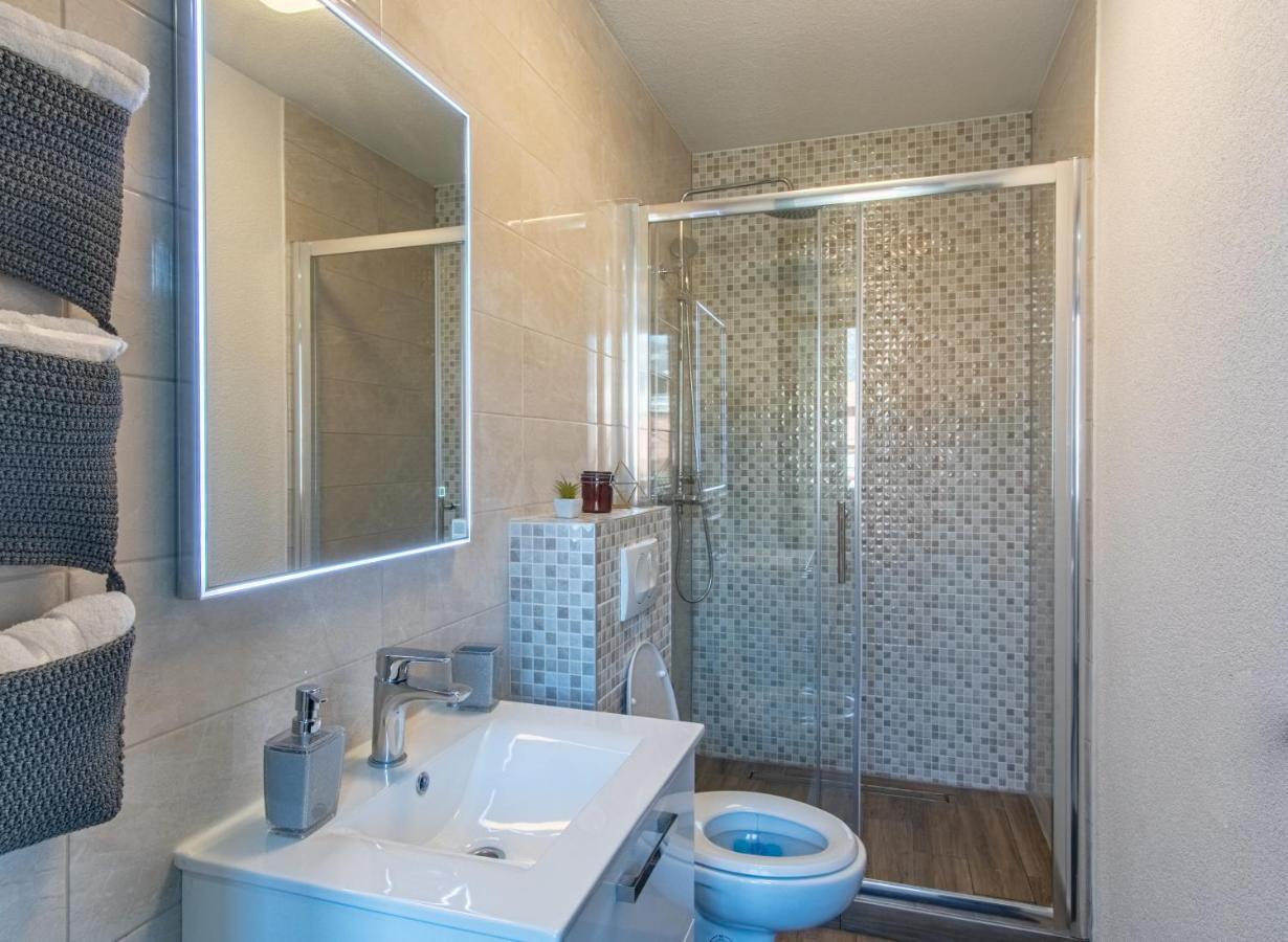 Su Casa - At Kastela Oldtown Apartment Ngoại thất bức ảnh