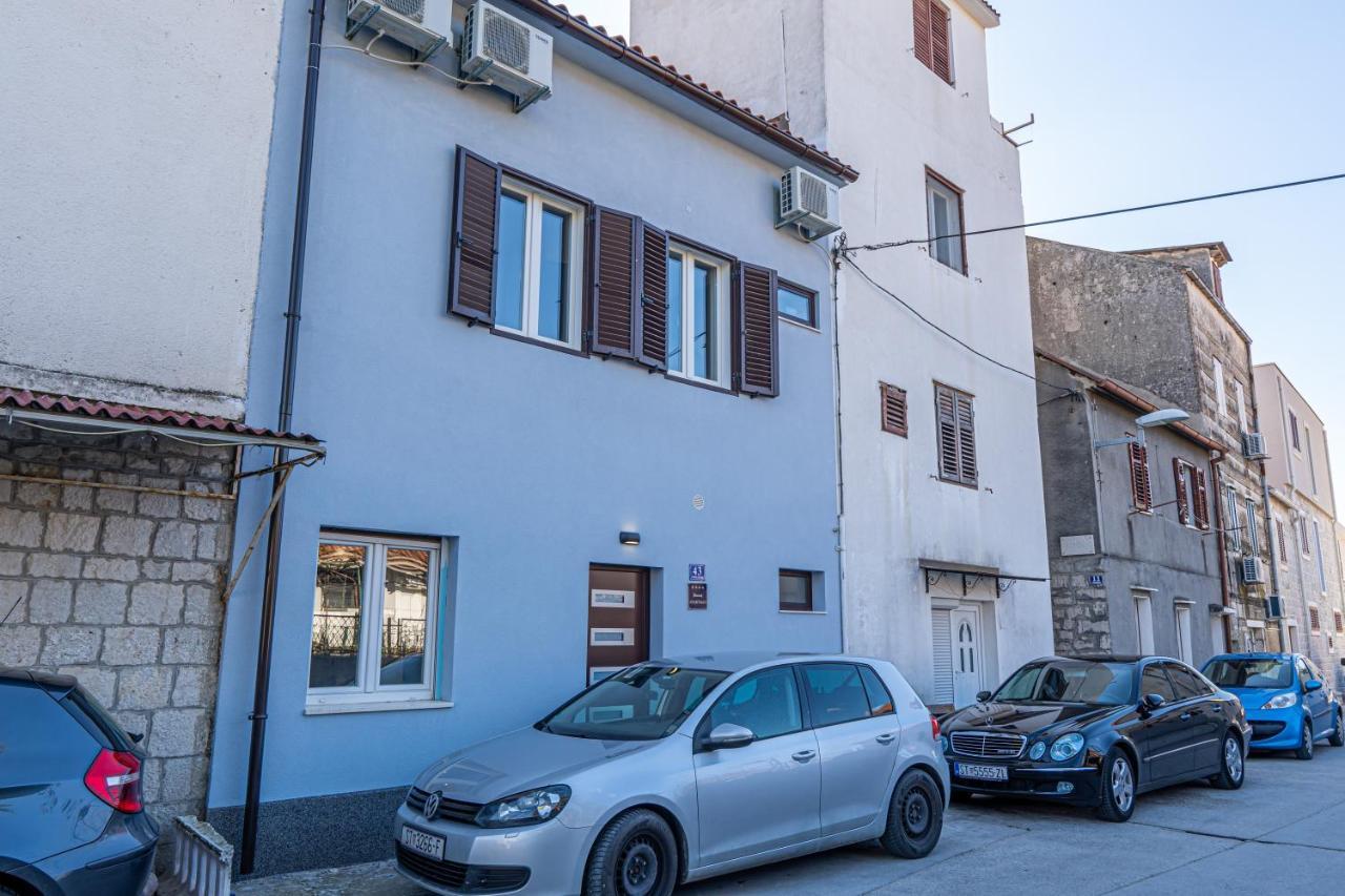 Su Casa - At Kastela Oldtown Apartment Ngoại thất bức ảnh
