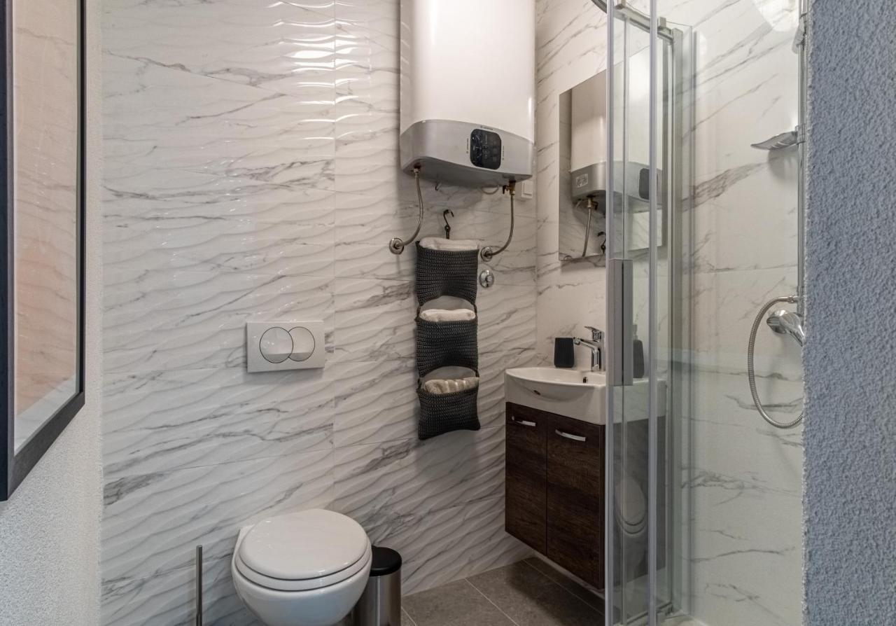 Su Casa - At Kastela Oldtown Apartment Ngoại thất bức ảnh