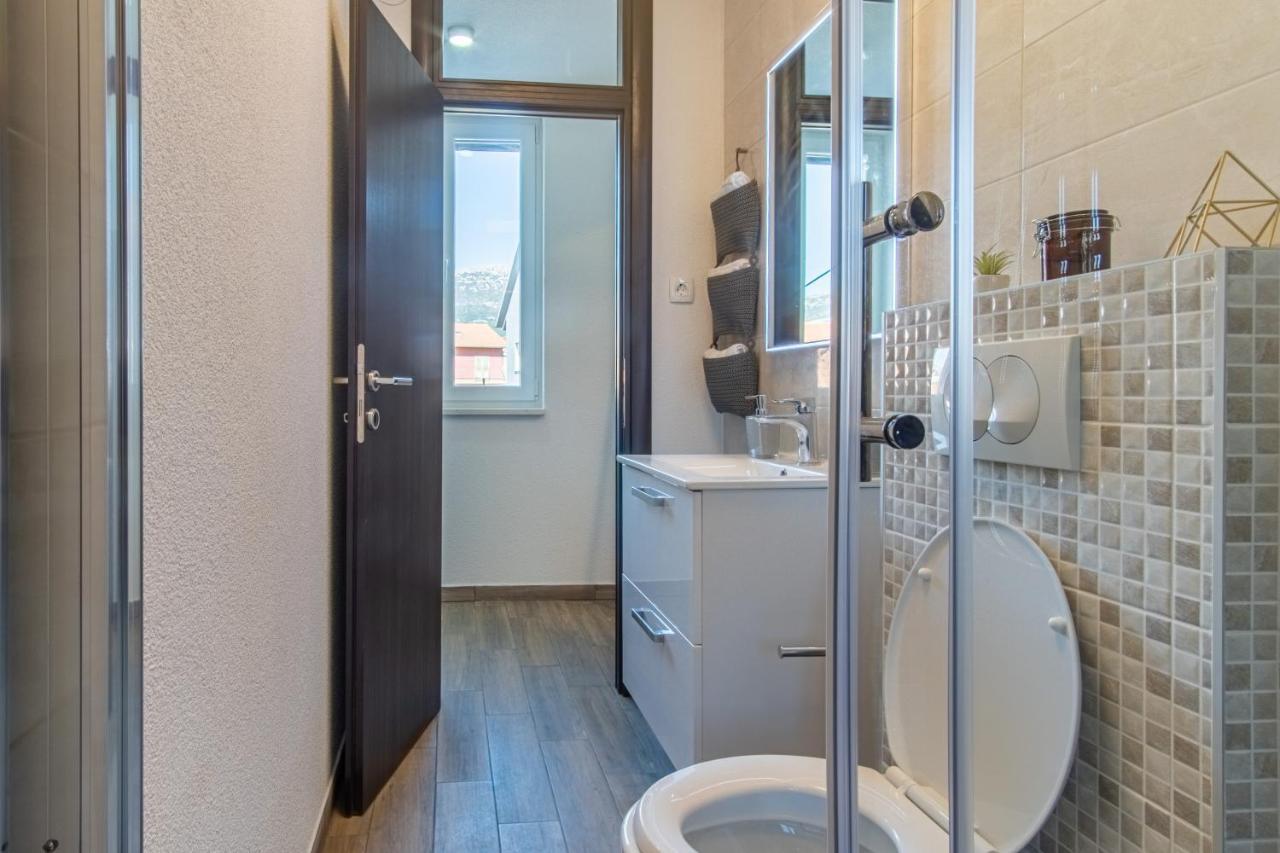 Su Casa - At Kastela Oldtown Apartment Ngoại thất bức ảnh