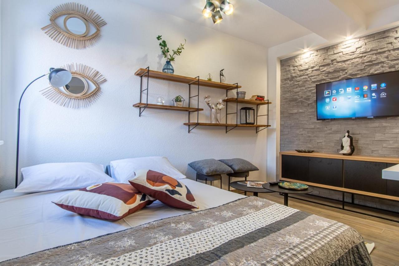 Su Casa - At Kastela Oldtown Apartment Ngoại thất bức ảnh